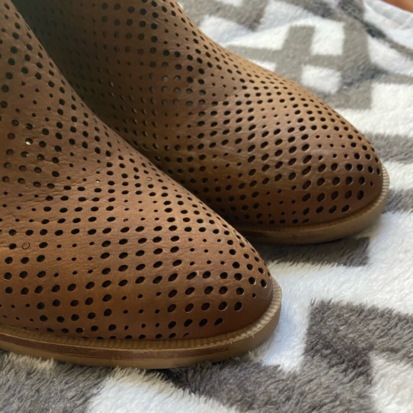 Tan breathable, low heel booties - Picture 7 of 9
